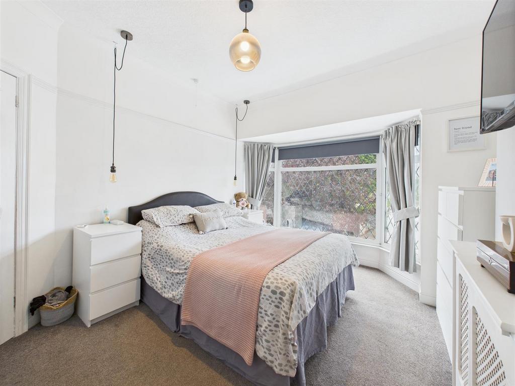 Bedroom: