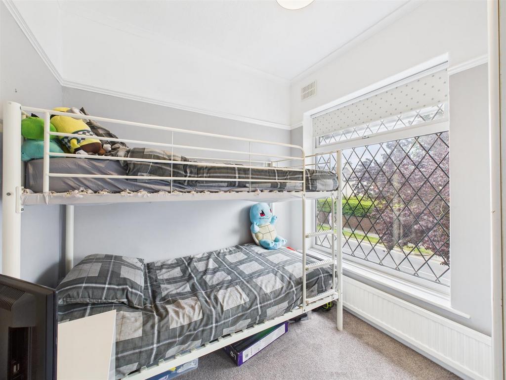 Bedroom: