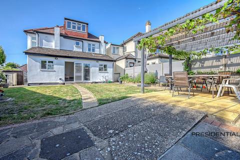 undefined, Churchfields, Loughton IG10