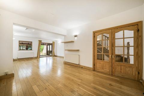 4 bedroom end of terrace house for sale, Hartfield Crescent, London