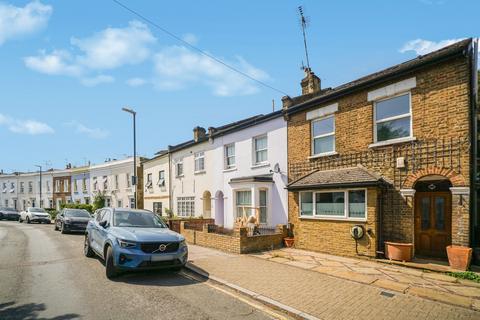 Hartfield Crescent, London