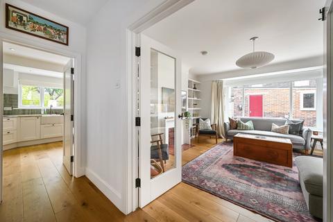 3 bedroom semi-detached house for sale, Elizabeth Gardens, Southsea
