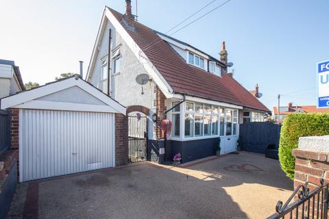 2 bedroom bungalow for sale, Nutter Road,  Thornton-Cleveleys, FY5