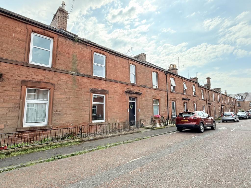 17 Henry Street, Dumfries, DG1 2 LL - Braidwoods So