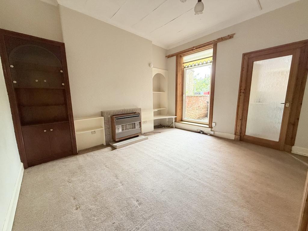 17 Henry Street, Dumfries, DG1 2 LL - Braidwoods So