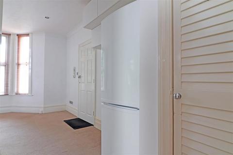 undefined, Woodlands Road, Redhill