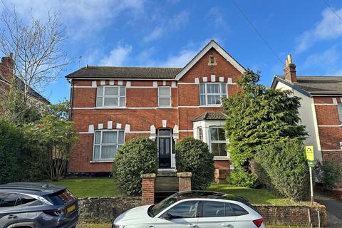 Woodlands Road, Redhill