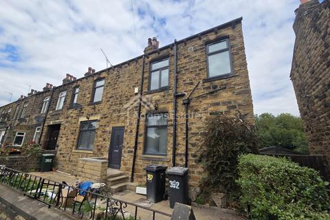 5 bedroom semi-detached house to rent, Lees Hall Road, Dewsbury