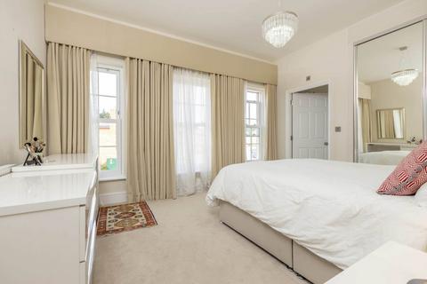 5 bedroom detached house for sale, Red Admiral Way, Norwich NR13