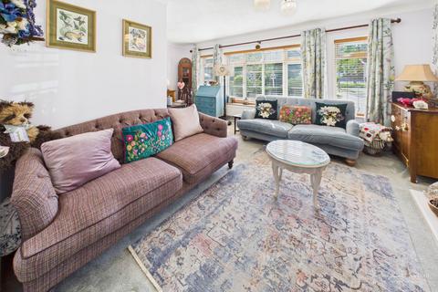 4 bedroom detached house for sale, Willingdon Park Drive, Eastbourne