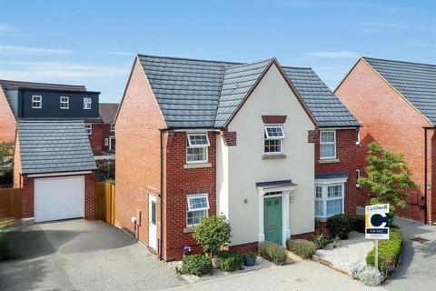 4 bedroom detached house for sale, Swan Hunter Close, Brooklands, Milton Keynes