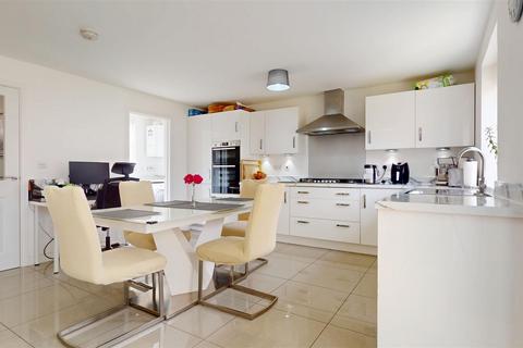 4 bedroom detached house for sale, Swan Hunter Close, Brooklands, Milton Keynes