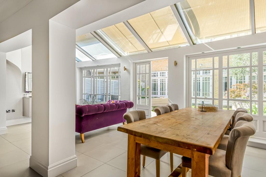 Open Plan Family Liv