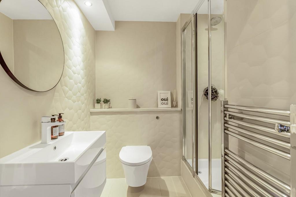 Ensuite