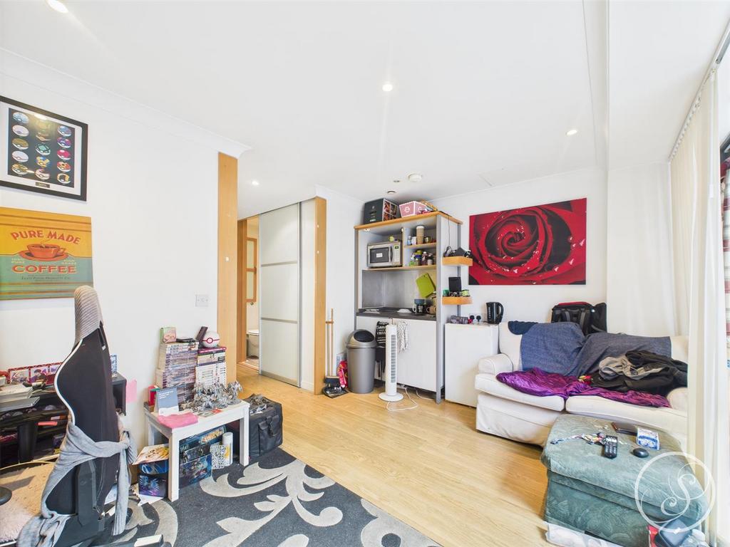 Living/kitchen