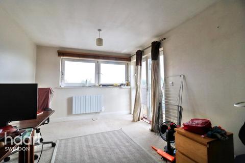 undefined, Tuke Walk, SWINDON