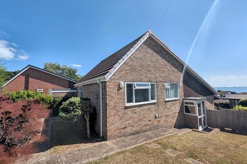 3 bedroom detached house for sale, Greenham Drive, Seaview, PO34 5LA