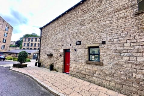 2 bedroom mews to rent, Grove Street, Longwood, Huddersfield