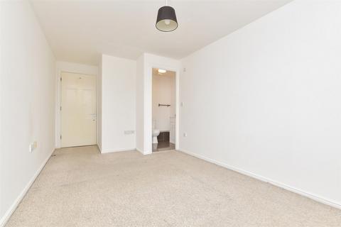 2 bedroom flat for sale, Elmers Lodge, Beckenham BR3