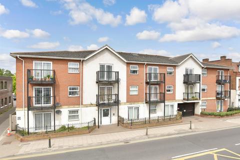 2 bedroom flat for sale, Elmers Lodge, Beckenham BR3