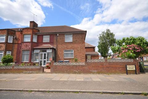 Chalfont Avenue, Wembley