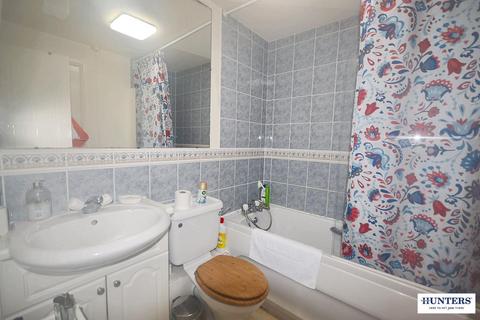 1 bedroom flat for sale, Chamberlayne Avenue, Wembley