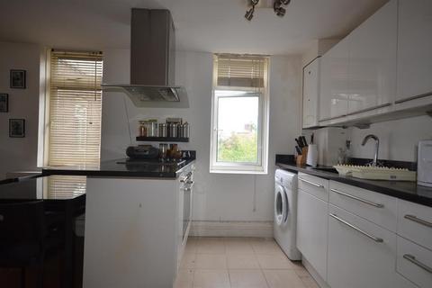 1 bedroom flat for sale, Ferndene, 123 Slough Lane, Kingsbury, NW9 8YE