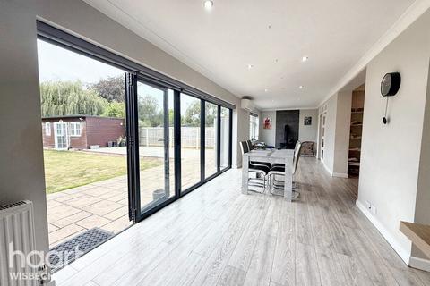 undefined, Queens Road, Wisbech