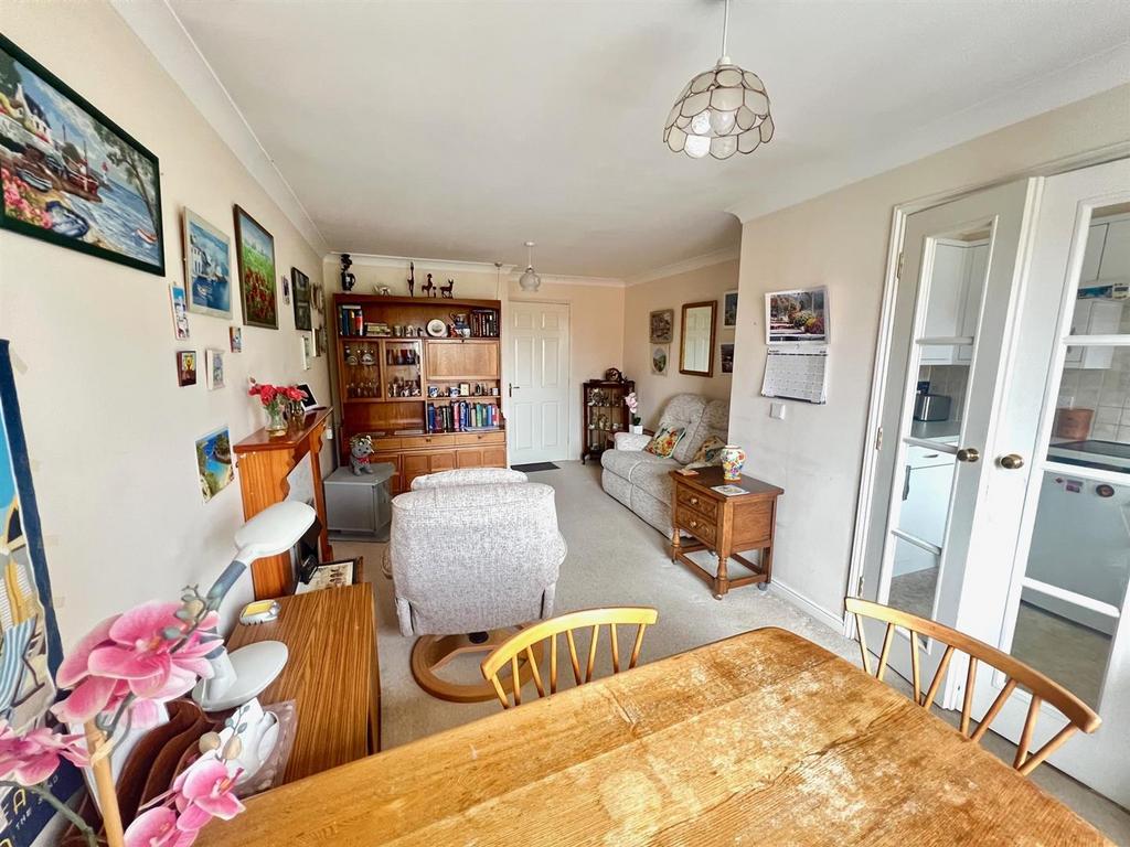 Living Room.jpg