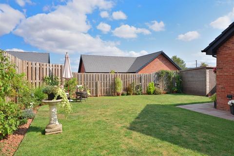 2 bedroom detached bungalow for sale, Pear Tree Close, Much Dewchurch, Hereford