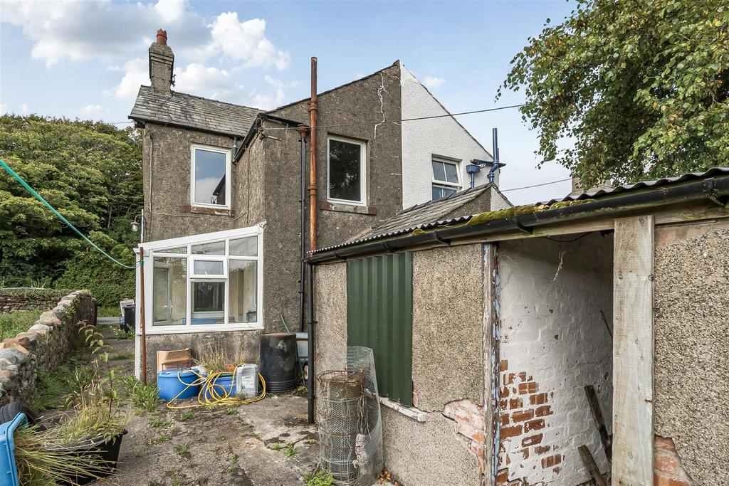 Rear external
