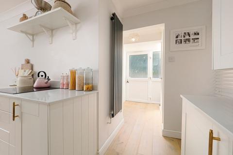 2 bedroom semi-detached bungalow for sale, Ethelburga Drive, Lyminge, CT18