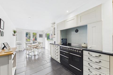 3 bedroom detached house for sale, Eastrop Lane, Basingstoke RG21