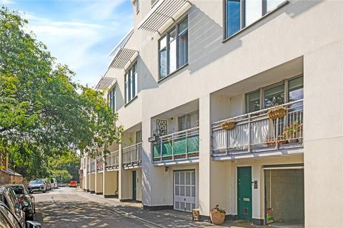 2 bedroom apartment for sale, Vineyard Path, London, SW14