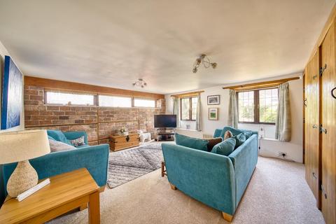 undefined, Charming cottage in Yatton's North End