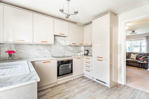 32 Perham Way, London Colney, St Albans, AL2 1LB