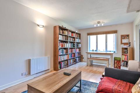 2 bedroom flat for sale, London E3