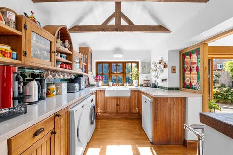 3 bedroom semi-detached house for sale, June Lane, Salfords, Surrey, RH1