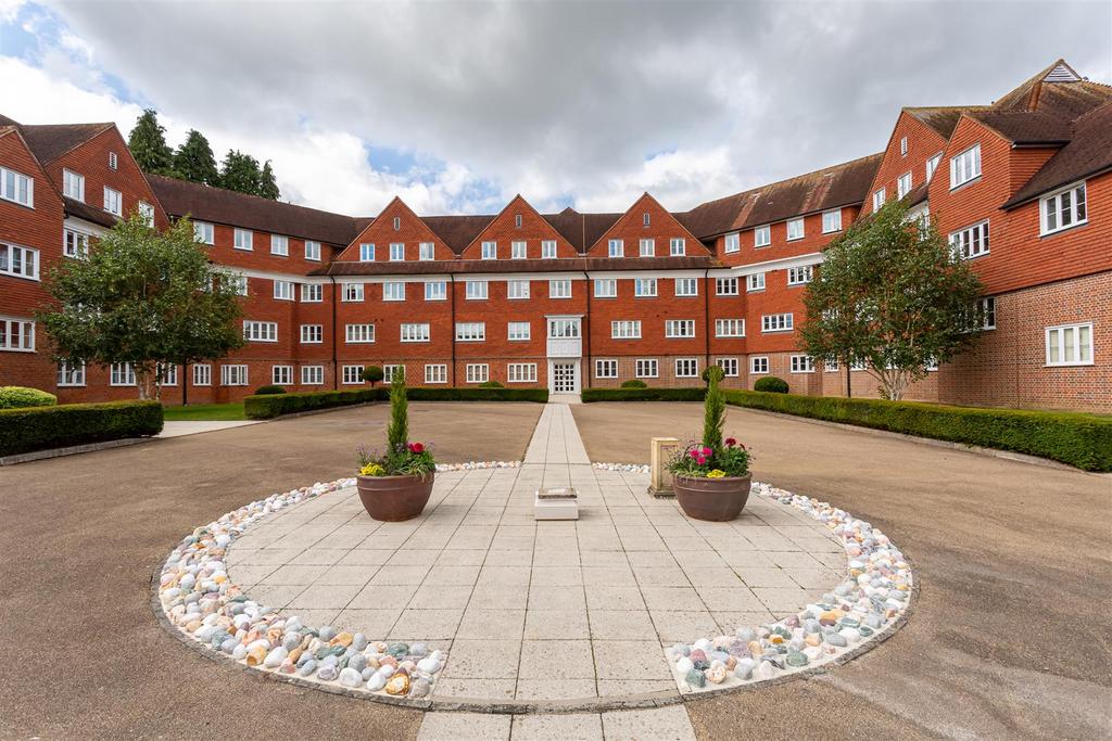 Flat-elizabeth-drive-banstead-125.jpg