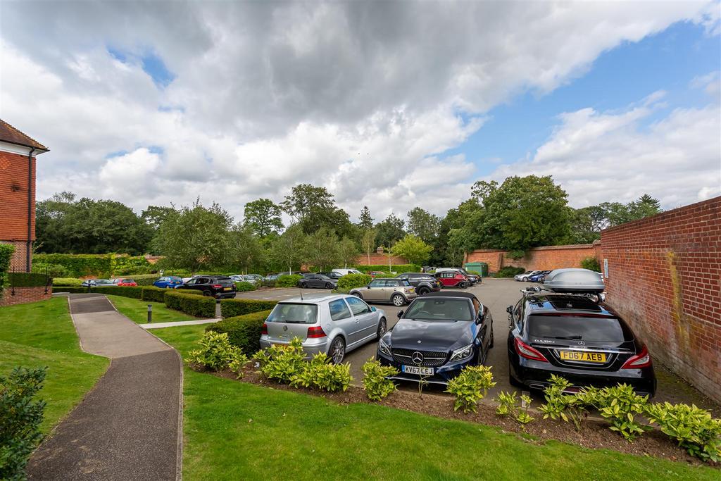 Flat-elizabeth-drive-banstead-128.jpg