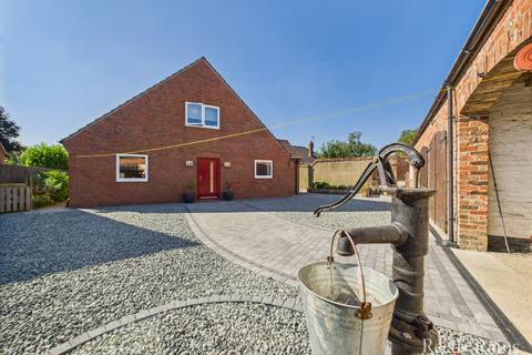 4 bedroom detached house for sale, Pinfold Lane, Hull HU12