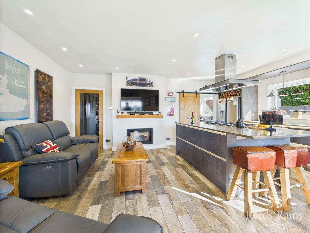 Kitchen/Family Room