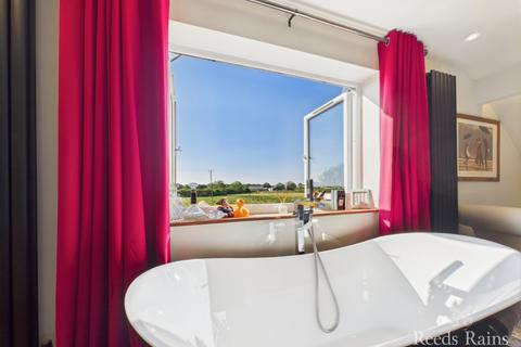 4 bedroom detached house for sale, Pinfold Lane, Hull HU12