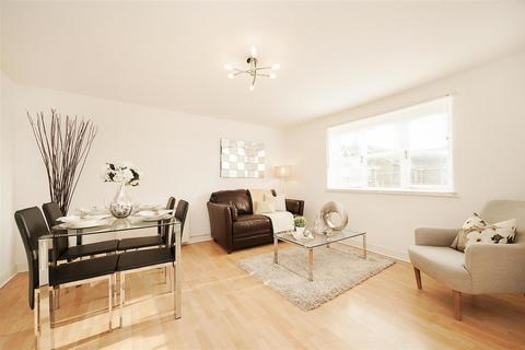 12 Upton Close, London, NW2 1UP