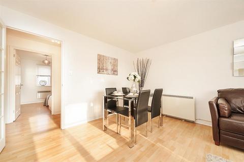 12 Upton Close, London, NW2 1UP