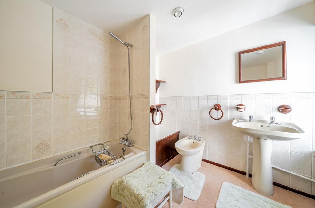 1331553 26 689616...