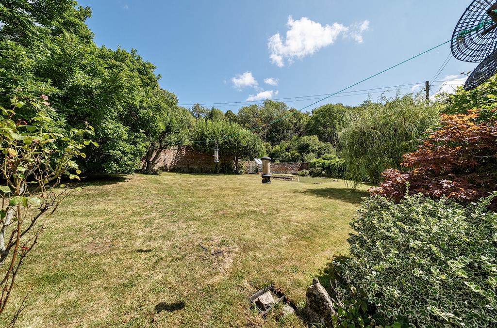 1331553 5 6896158...