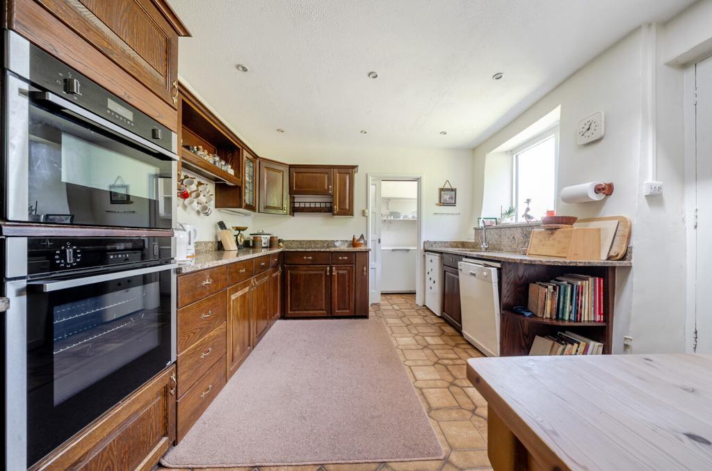 1331553-9-689615c...