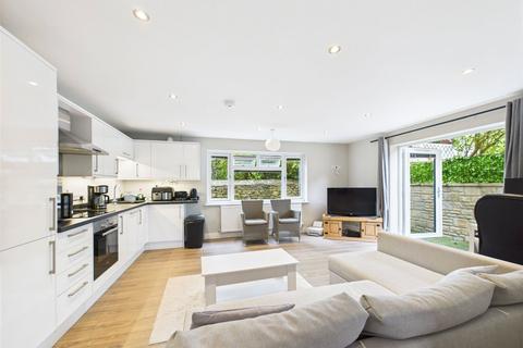 1 bedroom apartment for sale, Ascott Road, Shipton-under-Wychwood, Nr. Chipping Norton, Oxfordshire, OX7