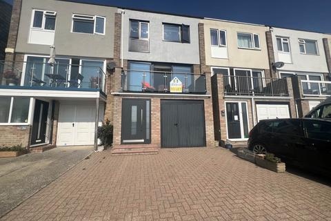 undefined, Kingsway, Selsey
